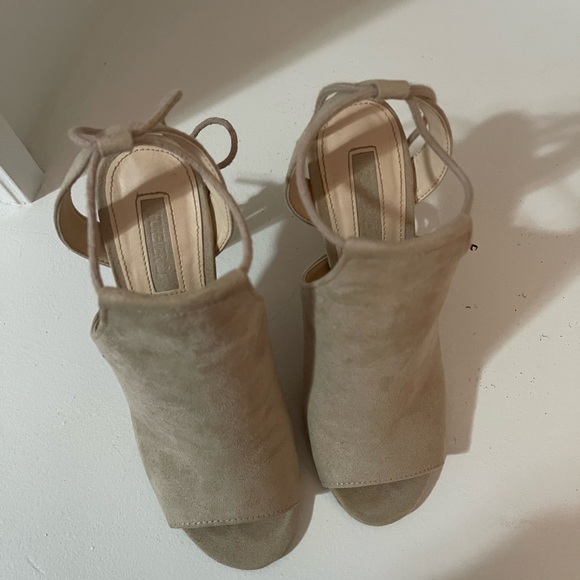 Women’s Ankle Lace Up Heel - Picture 5 of 5